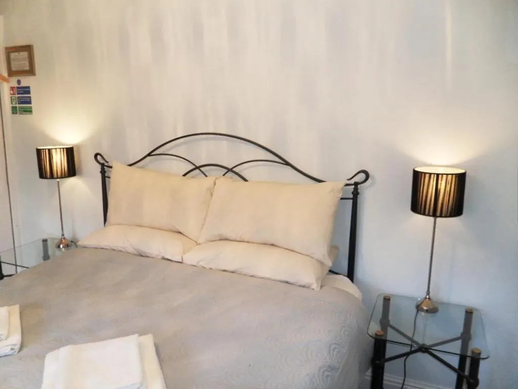 Big Sky Guest House Whitby Bed & Breakfast
