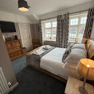 The Endeavour Inn